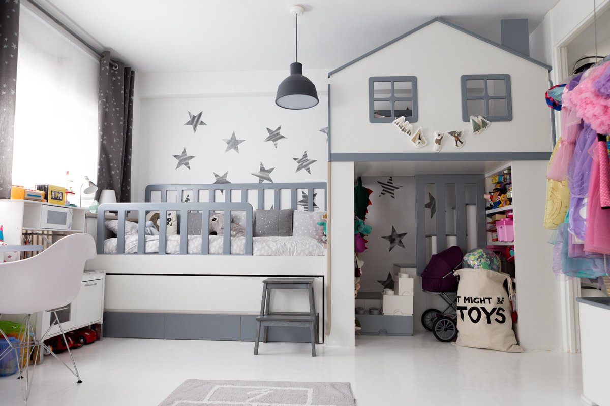 You can spot our Clouds bedding in the wonderful shared kids room <a href="/MileMae/">MileMae</a> ! Wouldn't you love to play here? ow.ly/6KSA30cdXXS