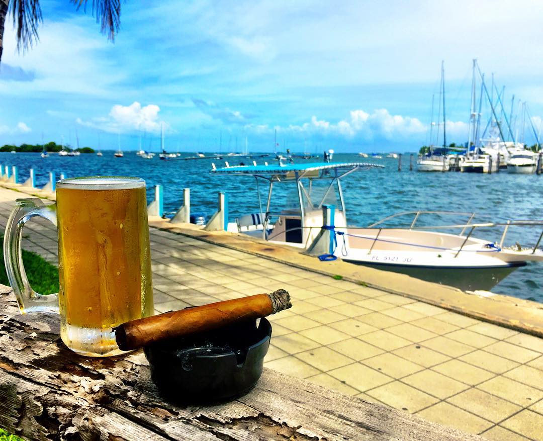 SFLonTap's tweet photo. Current mood. @TheTankBrewing 🛥 🍺 🌴  (📸  cigargolfclub) https://t.co/Kfr30k5KPQ
