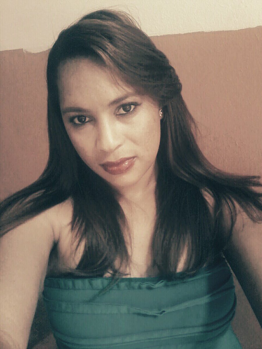 castillomtamara's tweet photo. El placer y la acción hacen que las horas parezcan cortas-William Shakespeare. https://t.co/uyIp8WjKdo