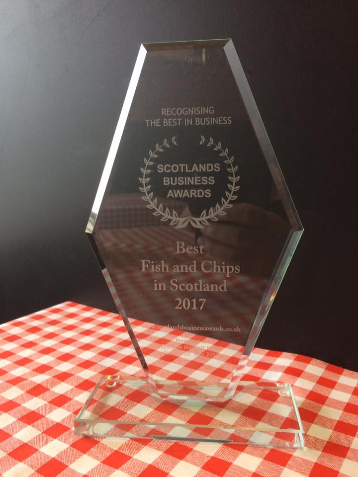 THE CENTRAL CAFE CUPAR WINS SCOTLANDS BEST FISH AND CHIPS AT THE SCOTLANDS BUSINESS AWARDS