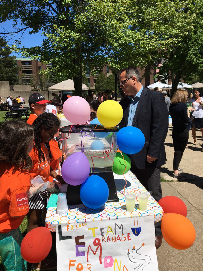 DNLynch's tweet photo. Success! Selling out #GoodmanLemonade @BrockUniversity with @BioLinc Future Entrepreneurs https://t.co/qDA4yfqkiK