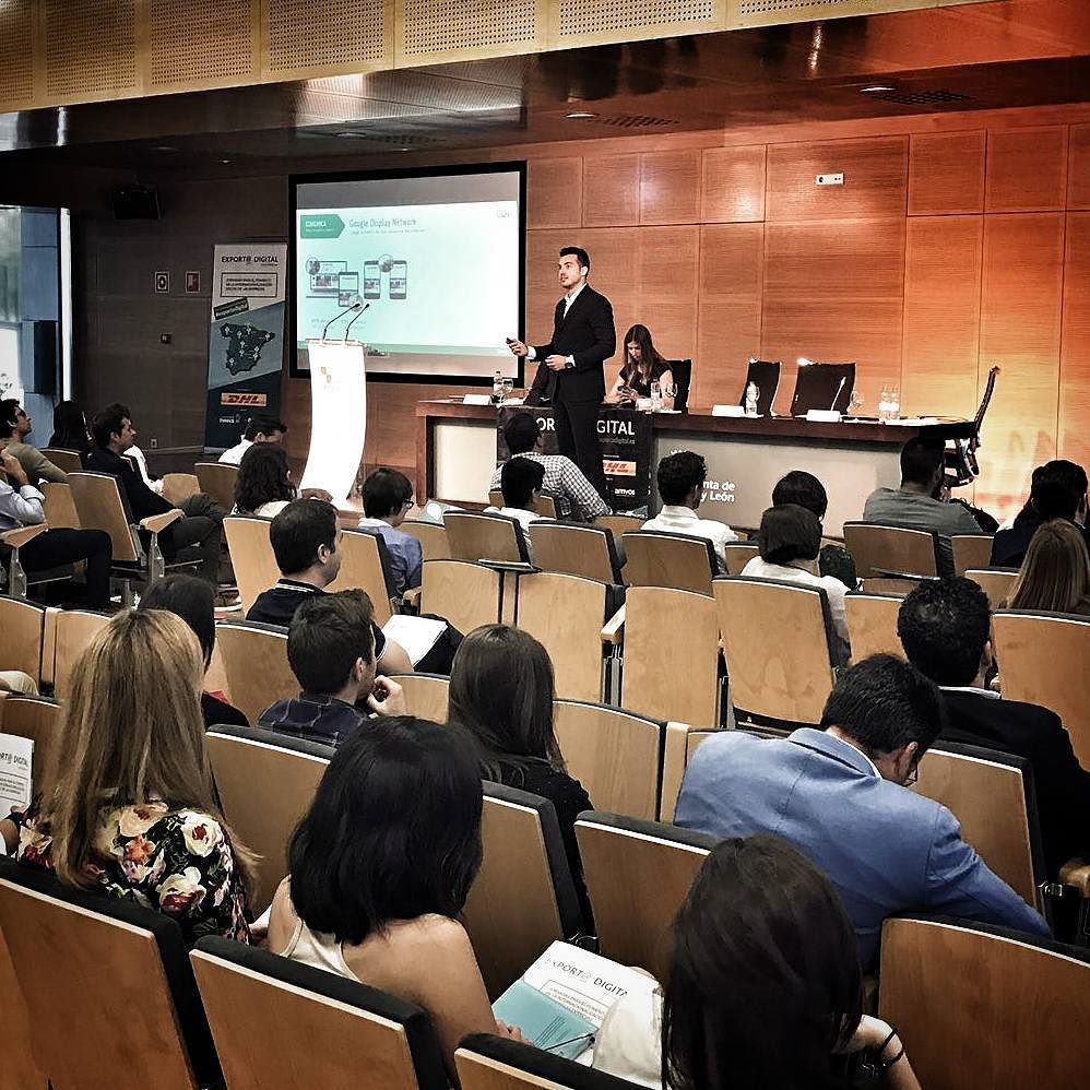 Adolfo_fdz's tweet photo. Back in business! 🌍✈️🇪🇸 #GoogleExport #ExportaDigital #Google #advertising #DigitalMarketing #valladolid #Spain https://t.co/VlleO64xHZ https://t.co/LTXrLvdk3h