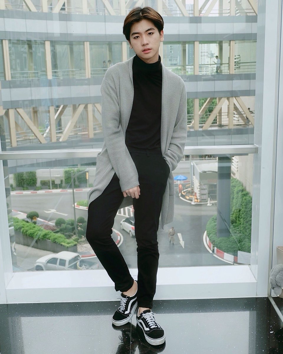Mrsadmoon's tweet photo. Can I be your Oppa..?😉🍑 https://t.co/lrlBPBKxFe