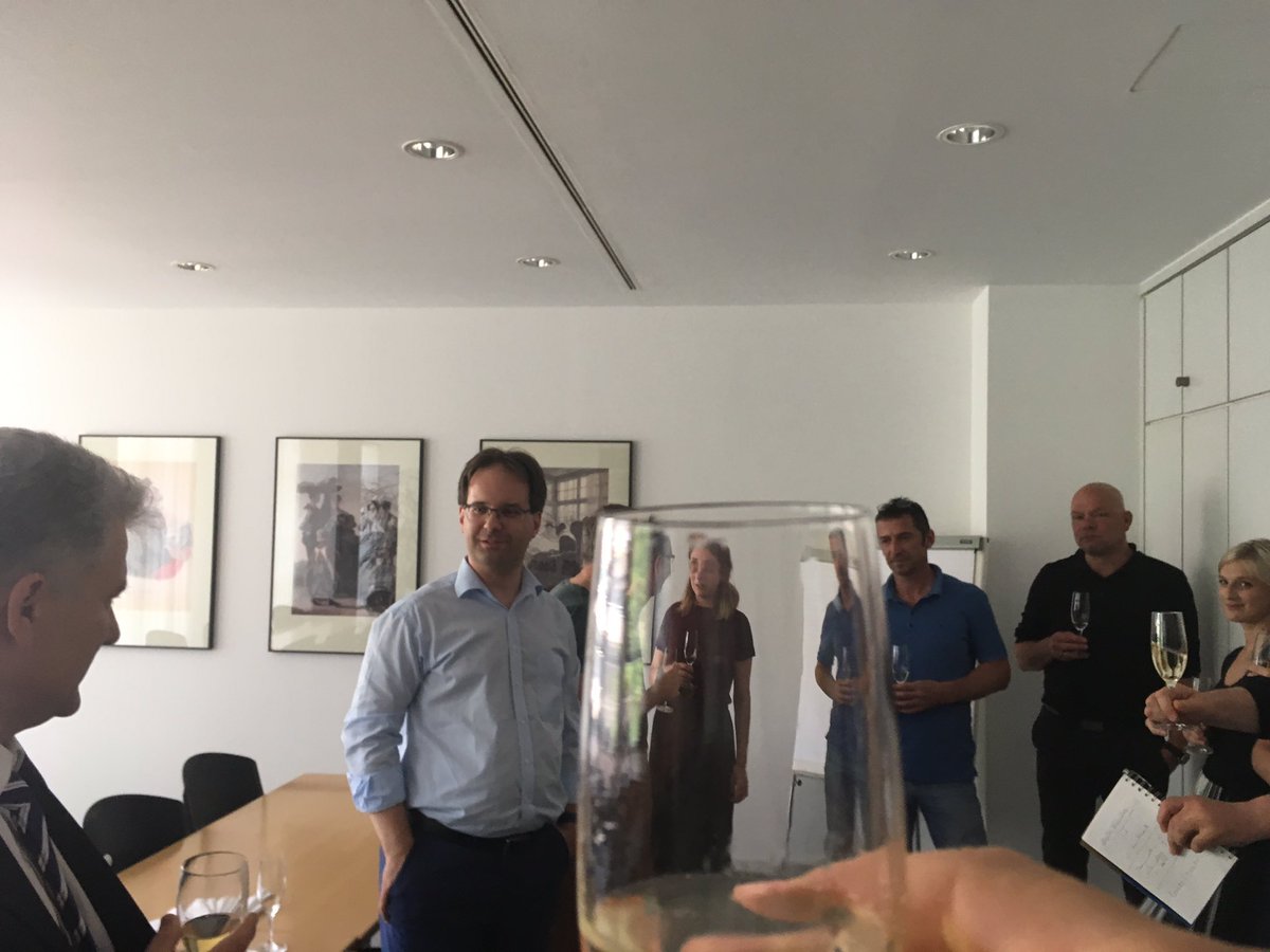 realredbyte's tweet photo. Los geht's: Start der Printproduktion der Saarbrücker Zeitung mit @InterRed_CMS @PSHerbst @szaktuell #gera16 https://t.co/sMfy6T2ESy