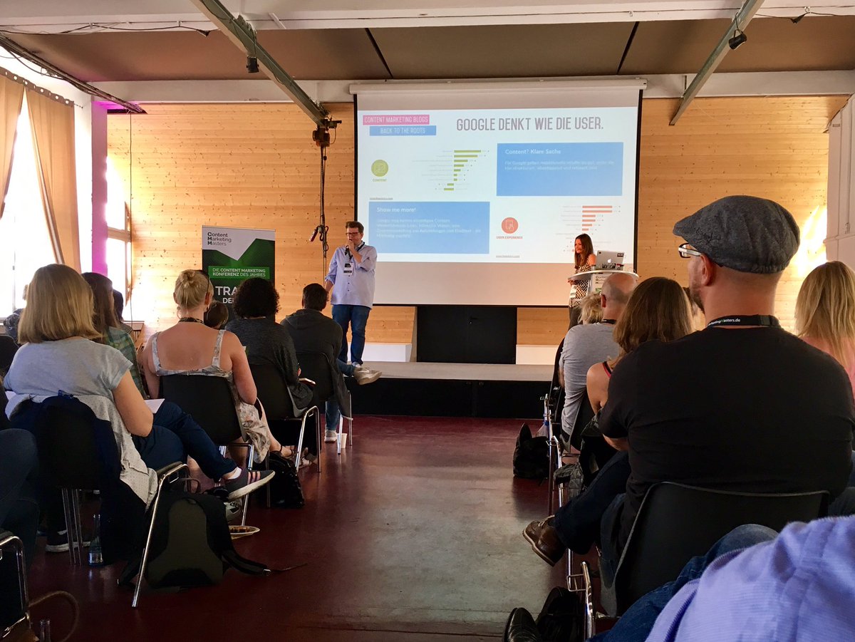 artaxogmbh's tweet photo. Volles Haus beim Vortrag der @crowdmediaGmbH zur Nutzung von Blogs im Content Marketing. #CMMasters2017 #contentmarketing https://t.co/LHgTDeXg9N