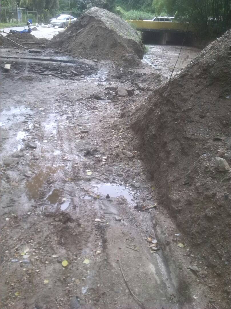 InfraCarrizal's tweet photo. @AlcCarrizal @JLRodriguez2010 Construcción de batea de concreto sector Acuario Colinas de Carrizal.  #PI2107. #Cumpliendo https://t.co/fhd75VXO7Z