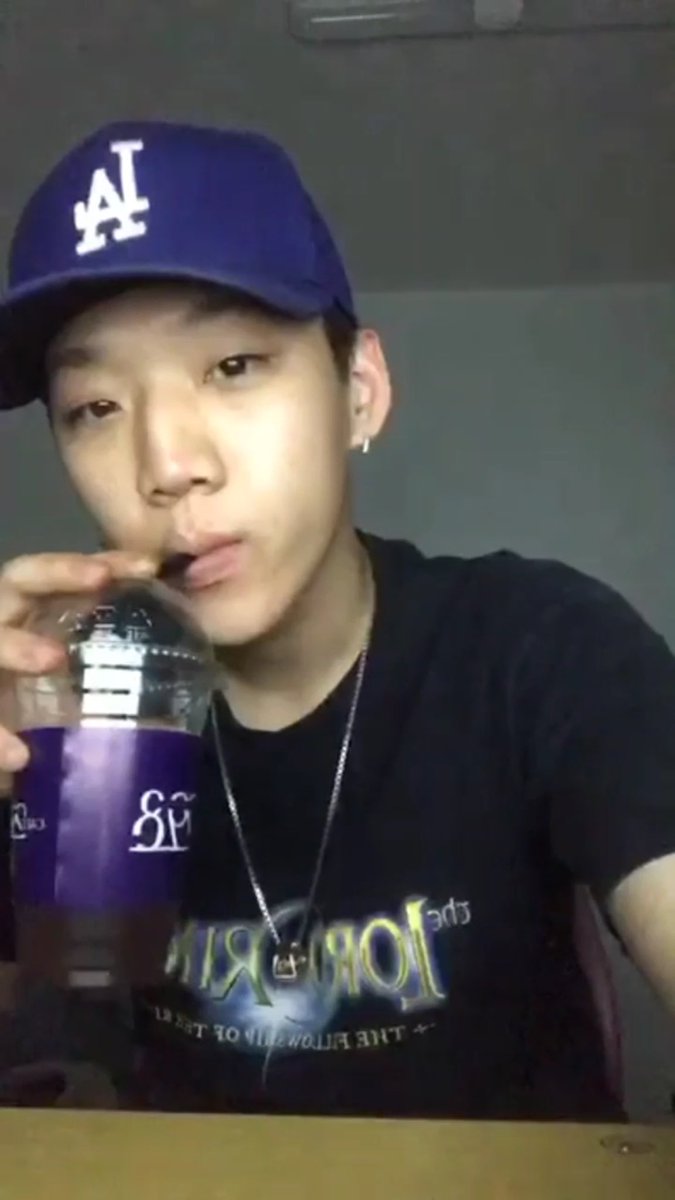 _monmonp's tweet photo. มานิ่งๆอะคับ ;-; #ฮงวอน https://t.co/dirQAV9vmf