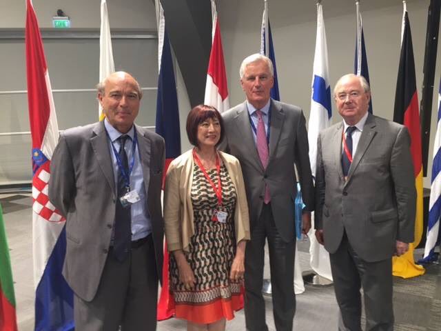 jean_bizet's tweet photo. 🔹COMMUNIQUÉ🔹
Négociations sur le BREXIT : la délégation du Sénat à la COSAC débat avec M. Michel Barnier, négociateur de l'Union européenne https://t.co/QIsbt4GdcE