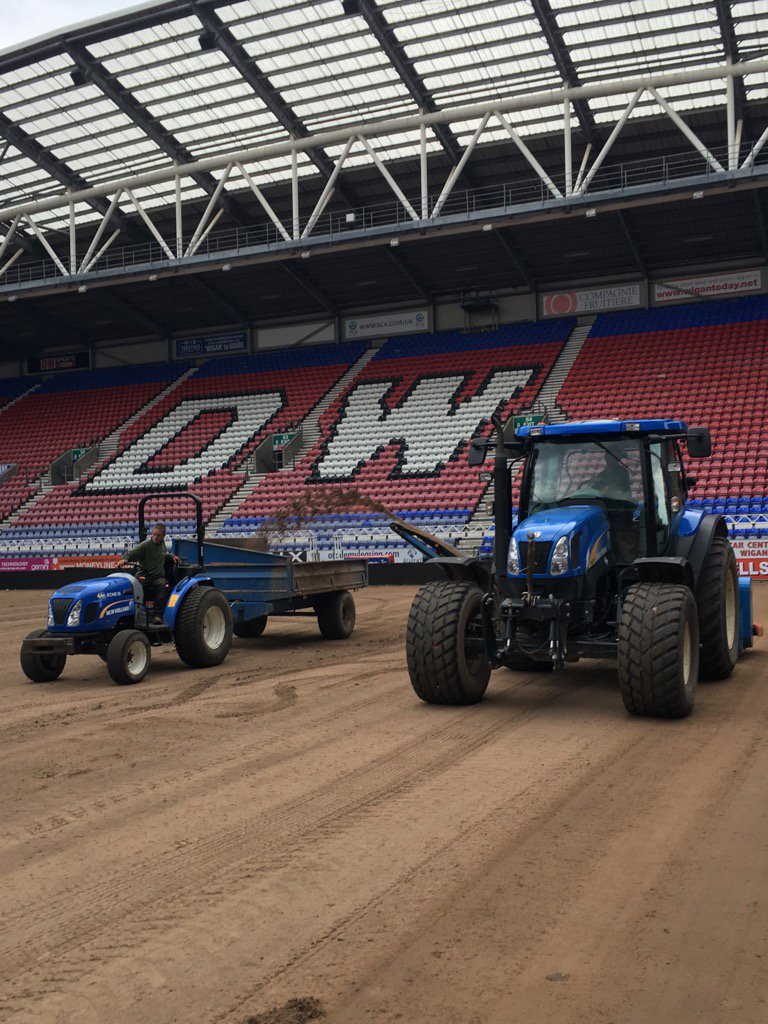 seangoodwin19's tweet photo. Fibresand renovation #talbotsportsturf @Lalley16 @LaticsOfficial @richardcampey for multi sports use @NewHollandAG https://t.co/dvE0TT8oiD
