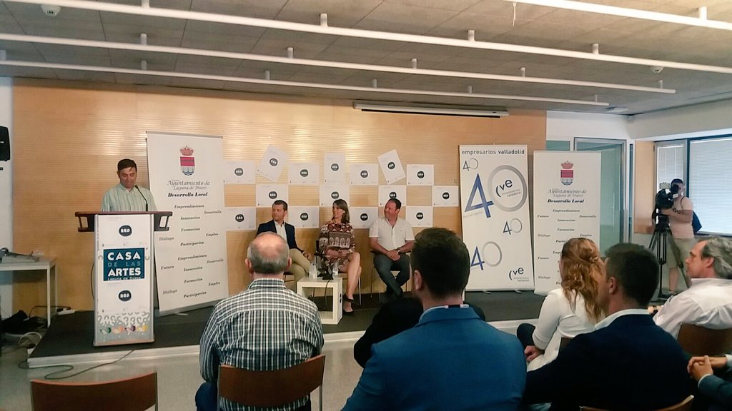 ProcomarVLL's tweet photo. Gran Jornada ayer sobre #RedNetworking en Laguna de Duero con la @CVE_ @AytoLagunaDuero @angela_demiguel https://t.co/we9qYwJ43f