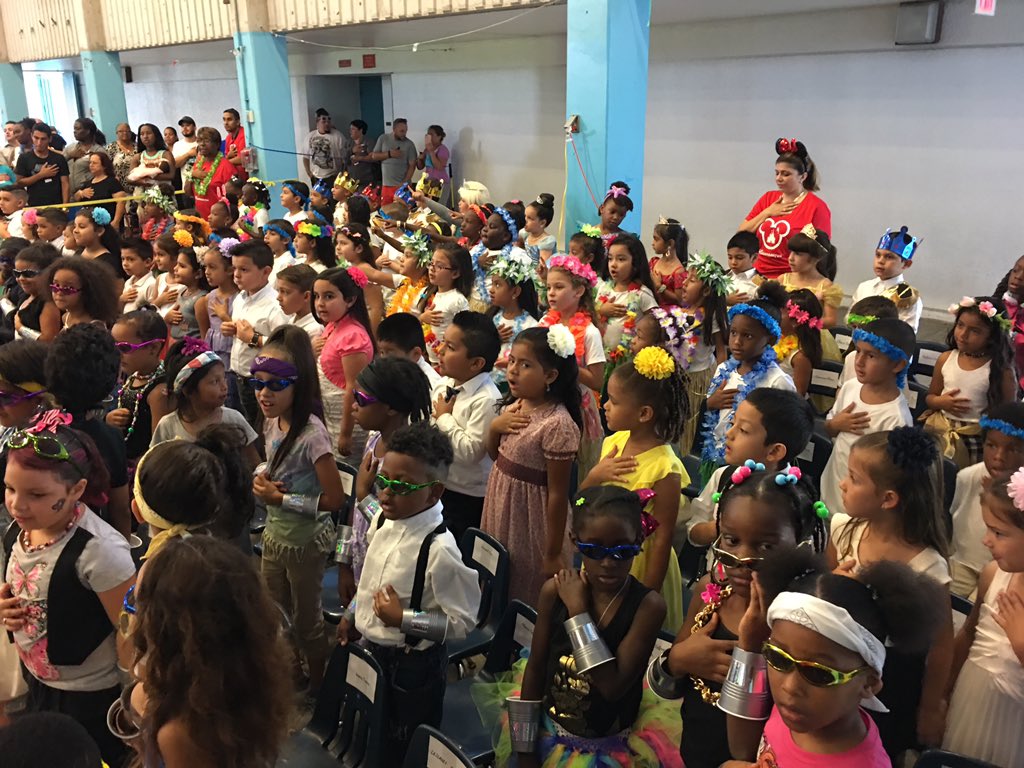 CampbellDriveK8's tweet photo. It's a magical day at #cdk8invincible watching our Kindergarten classes at their End of the Year Presentation @jenjen2320 https://t.co/gfEFeMotgq