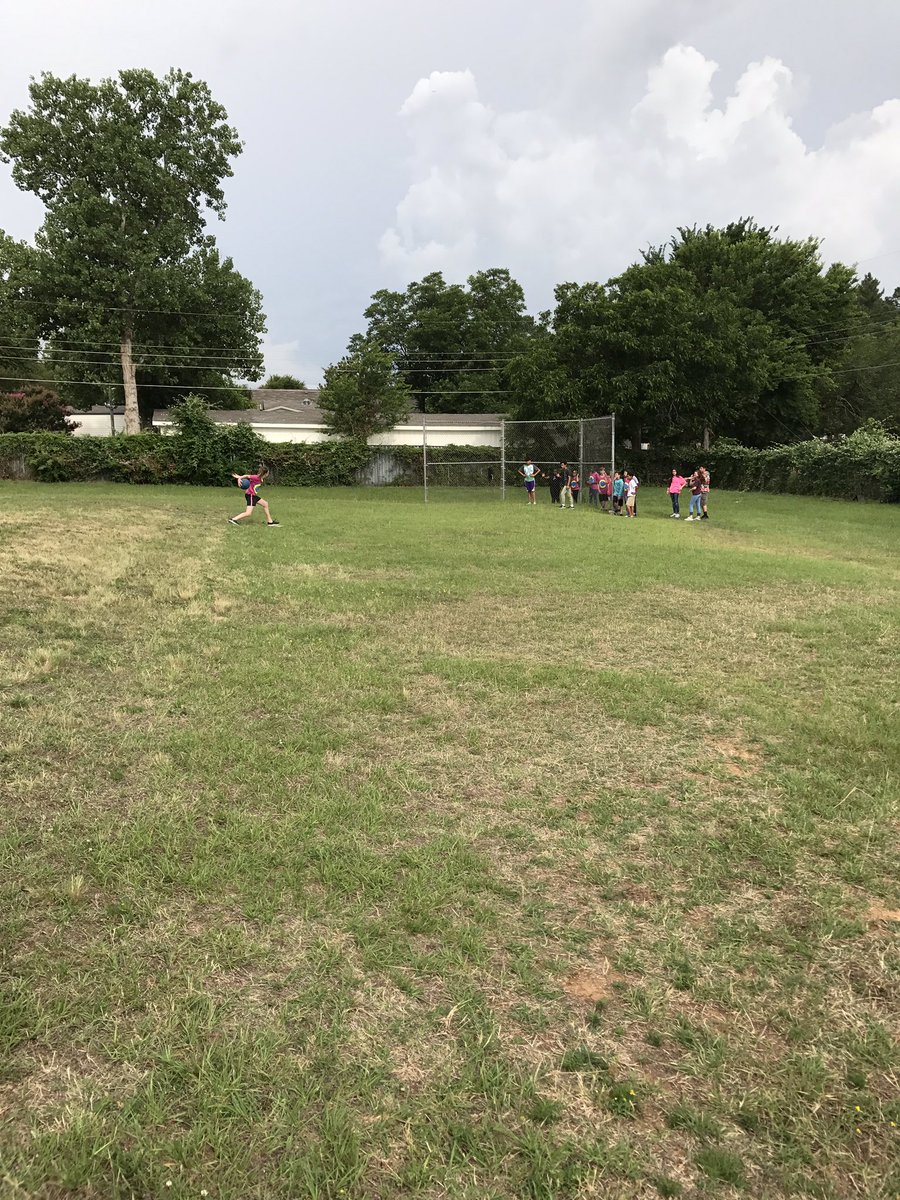 MrsBesancon's tweet photo. Kickball!! @CoreyFADL #endofyearparty https://t.co/0hM4qxqGox