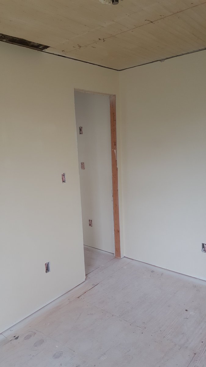 JTPConstruction's tweet photo. Installation &amp; sheetrock is now completed at our East Haven job! #JTPConstruction #Installation #Sheetrock #HouseLift #Contractor https://t.co/2MUcu9Xj32