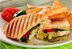 ilcorn's tweet image. Get your fancy chicken sandwich on #GrillingWeek wp.me/p8Kbue-2Fc