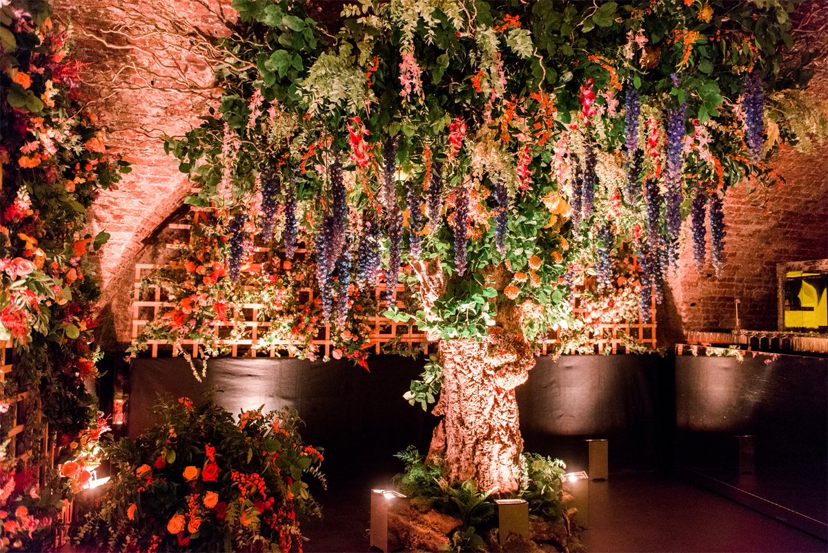 #TBT ThrowBackThursday, to when the super talented @larrywalshe turned Nine Adam Street into a florally wonderland!