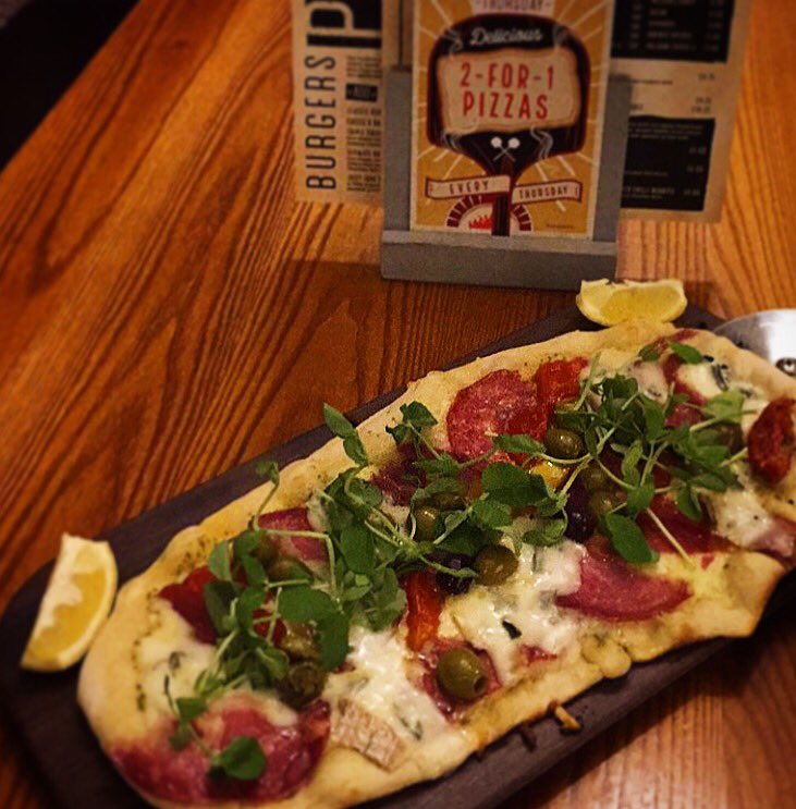 2 for 1 Pizza served all day today 🍕....
#pizza #CheatDay #fresh #yarm