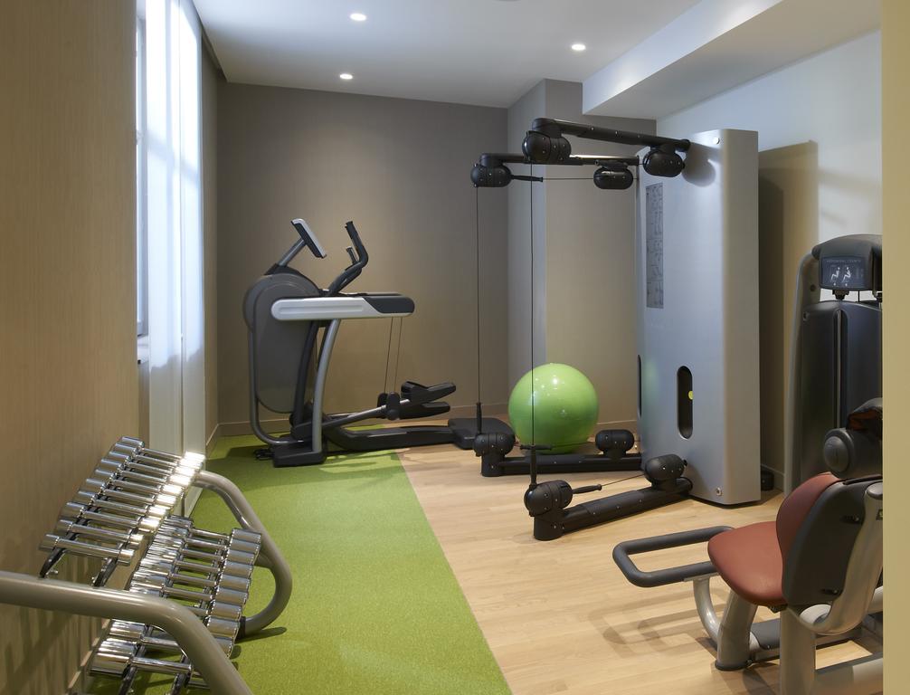 FitNHotel_FR's tweet photo. @SofitelParisArc  vous ouvre son centre SoFit en plein coeur de Paris 
Réservez dès maintenant sur https://t.co/neH2BgaD75!
#fitness #health https://t.co/l9lXd5atWX