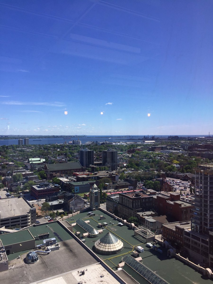 BBBSHB's tweet photo. We're on site and just about ready for #OverTheEdge!! Keep an eye out for our repellers at 100 King Street West! #OTE2017 https://t.co/myBLUE20ra