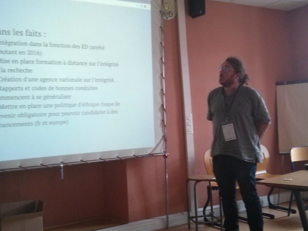 HaroldMouchere's tweet photo. Recherche et éthique par @njournet à #SIFED. quel est le rôle du #GRCEfr? https://t.co/NzaANphzGZ