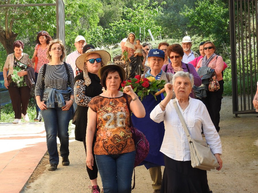 fetasantfeliu's tweet photo. Avui se celebra l'Aplec de la Salut! Una proposta organitzada per @calaixsastresf:
https://t.co/FhNpO6BC1H https://t.co/SVbLEuoJjt