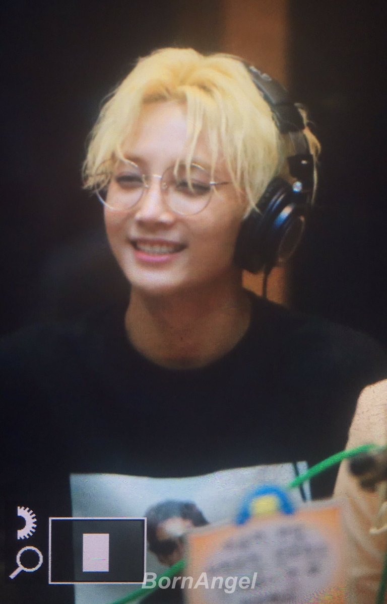 bornangel1004's tweet photo. 170601 별밤 
#정한 #JEONGHAN #세븐틴 #seventeen @pledis_17 https://t.co/EcJ5PHB4wl