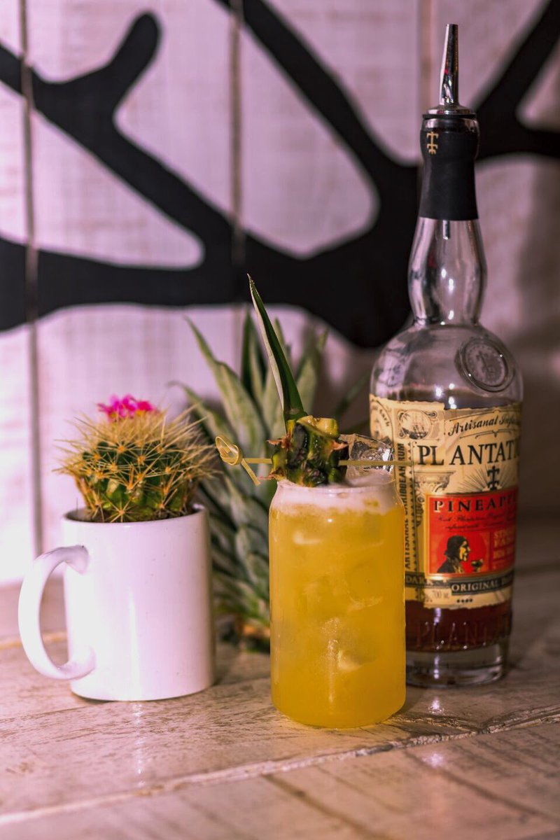 Tomorrow is FIZZ FRIYAY🙌🏼🍸

Come down and try out our Skinny Pina Colada it's delicious 😋