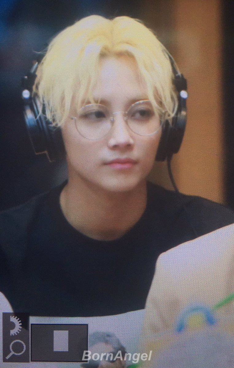 bornangel1004's tweet photo. 170601 별밤 
#정한 #JEONGHAN #세븐틴 #seventeen @pledis_17 https://t.co/4qDCTfVhDK