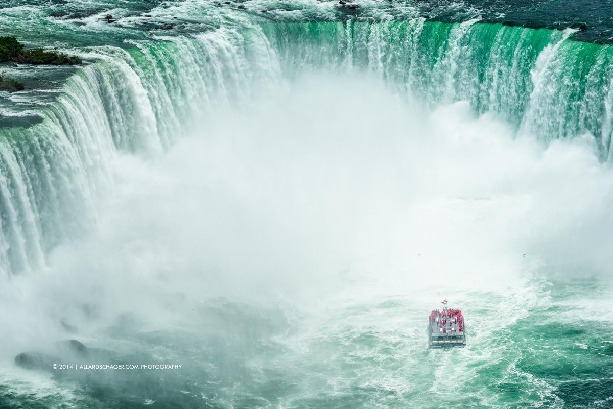 MagTourNiagara's tweet photo. See the sights and feel the roar of Niagara Falls. https://t.co/rm5rnEw31h https://t.co/zpyDF9Yfvu