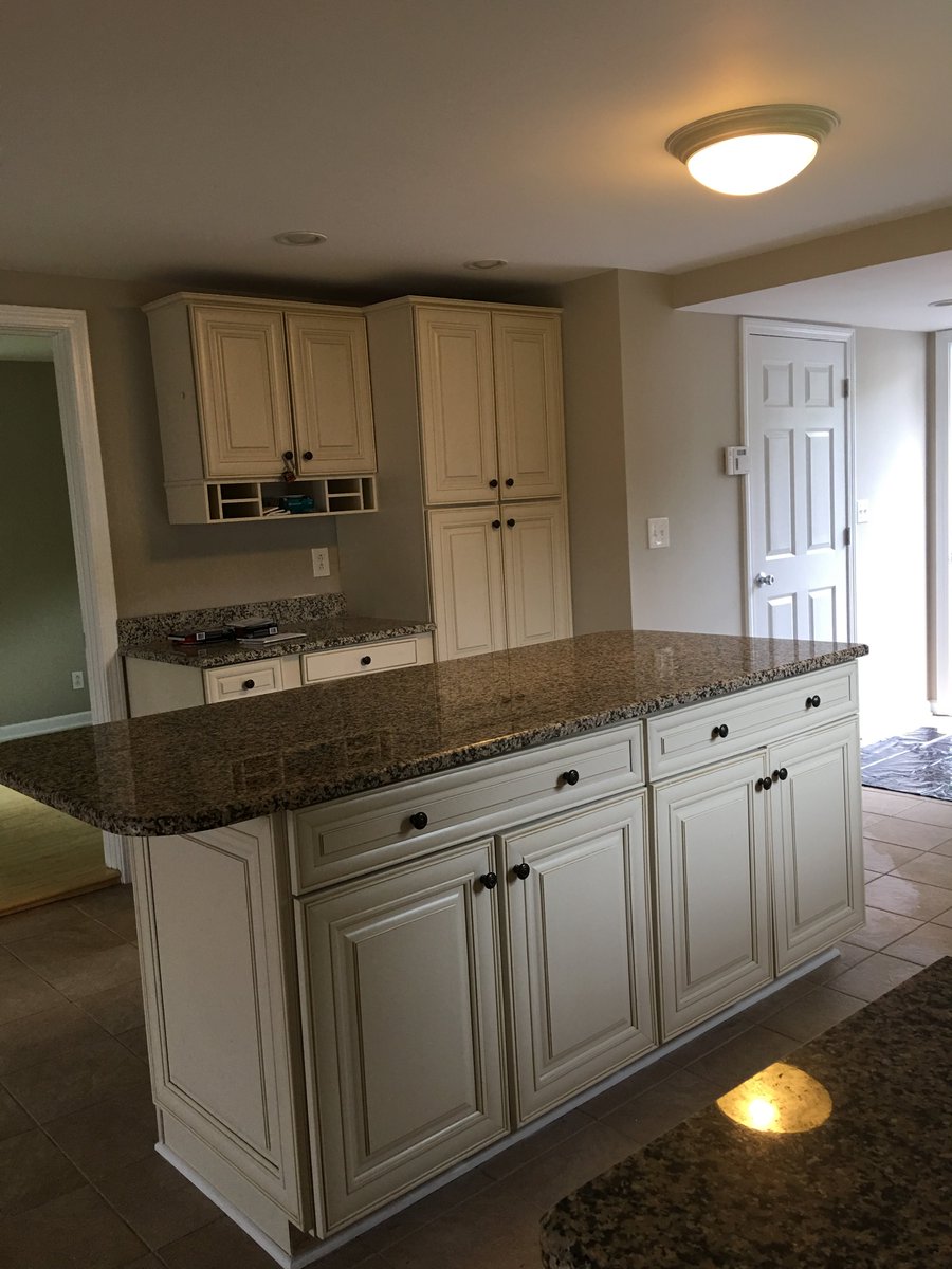 JTPConstruction's tweet photo. Finishing up our Beacon Falls reno project! #JTPConstruction #Renovations #Interior #Exterior #CallUsForFreeEstimate https://t.co/AY4XflII2Z