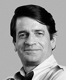 FamousBirthdayz's tweet photo. Time flies when it's Charles Wilson's 84th birthday! #lieutenant #politician https://t.co/1DNFG1pdNP