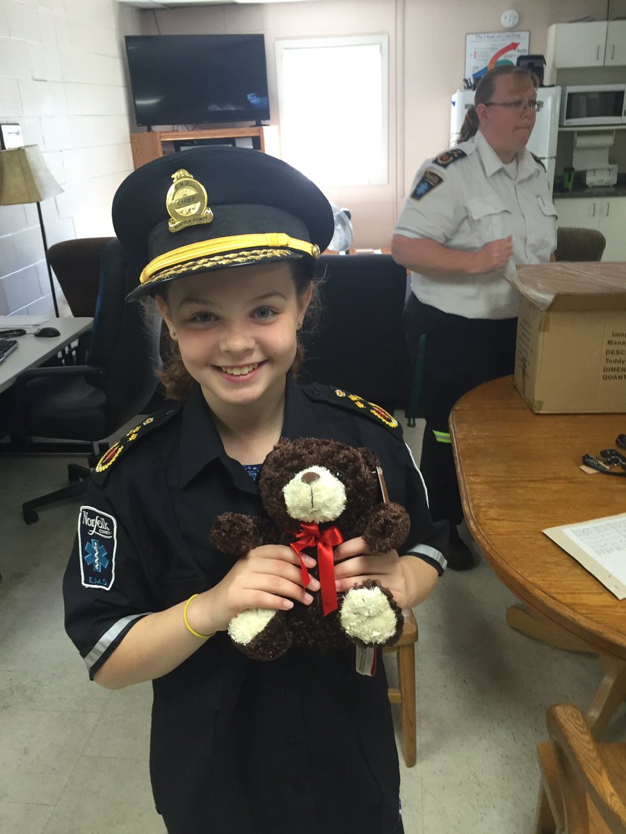 JillBinkley's tweet photo. Thank you Norfolk County EMS for all you do &amp; for giving Chloe a day she will never forget!#paramedicservicesweek #chiefforaday #girlpower https://t.co/SQvdO2t6y8