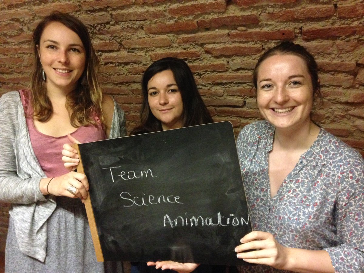 fermat_science's tweet photo. Les Tests pour notre #Escapegame se poursuivent... 
Bravo aux premières gagnantes ! #TeamScienceAnimation et #LesGirlsPower https://t.co/DHHV7lktgA