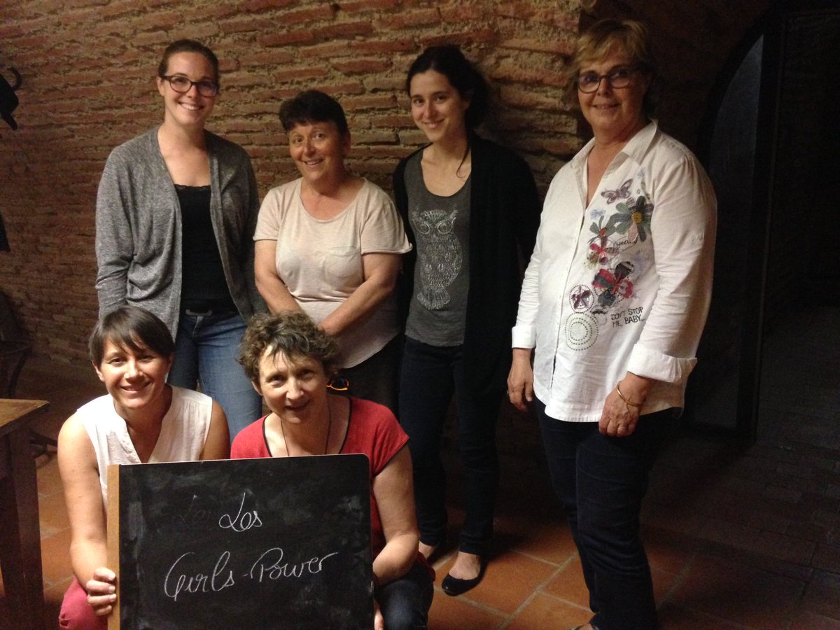 fermat_science's tweet photo. Les Tests pour notre #Escapegame se poursuivent... 
Bravo aux premières gagnantes ! #TeamScienceAnimation et #LesGirlsPower https://t.co/DHHV7lktgA