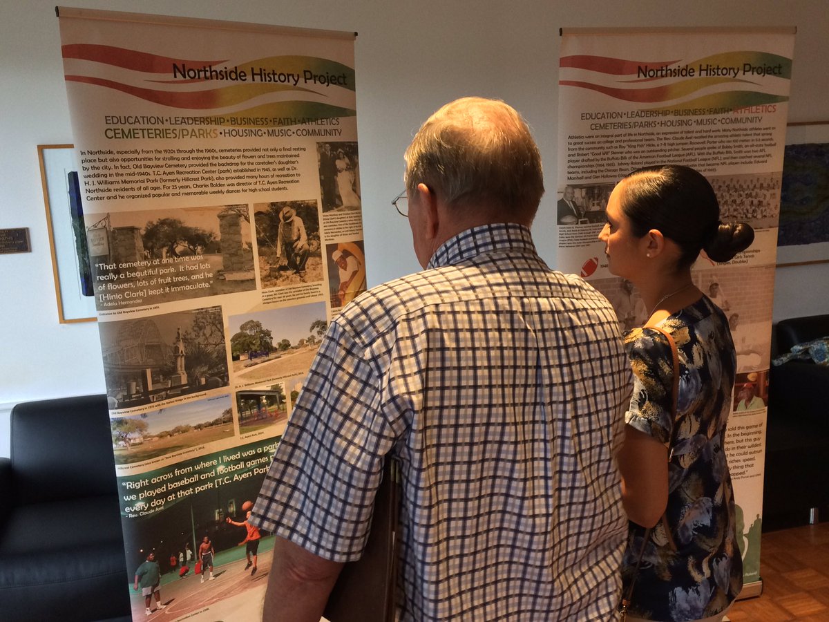 Caller_ChrisRam's tweet photo. At @TxDOT_CRP unveiling of Hillcrest History Project. An effort to preserve neighborhood's history ahead of HB project. #ccfuture https://t.co/pvhvWuVg37