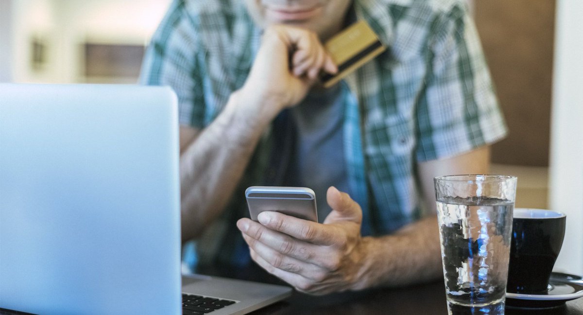 Ask an accountant: Do I need a #smallbusiness bank account? We got a solid answer from Quan Ly, CPA <a href="/McRallyCanada/">McRally LLP CA's</a>: buff.ly/2rdiguy