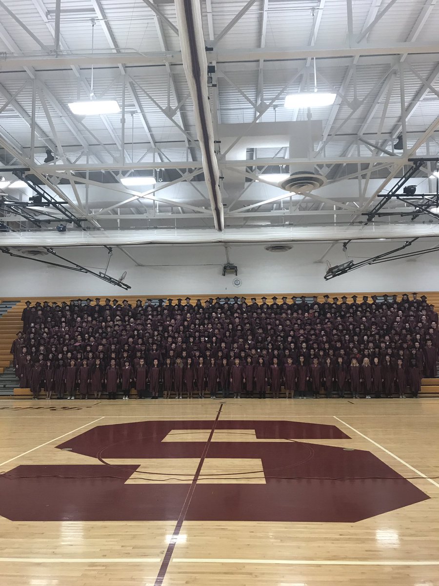 mrs_kohistani's tweet photo. @SJHS2017 GO SENIORS!!! https://t.co/k0uANjA29q
