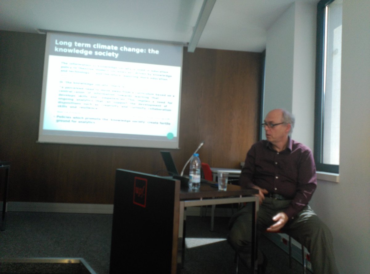 GTILearningUPF's tweet photo. This afternoon we've had a fantastic talk by our guest @daigriffiths about The portability of LA applications and LDs Thanks Dai! https://t.co/2v2j1hES74