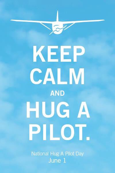 FlyNye500's tweet image. National hug a pilot day #june1 #hugapilot