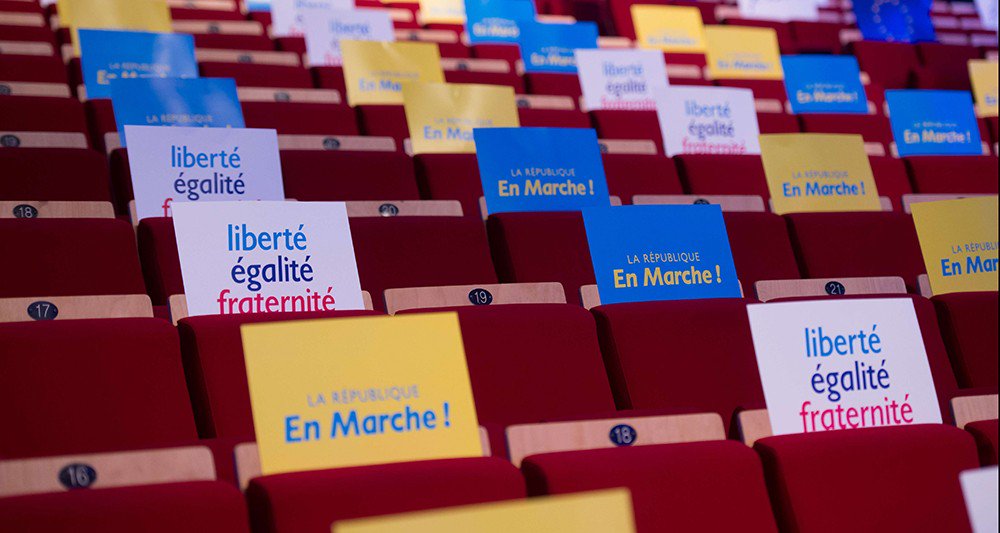LesEchos's tweet photo. Sondage législatives : La République en Marche ne pâtit pas de l'affaire Ferrand https://t.co/j5U5RFF4G2 https://t.co/eztnJAHh1j
