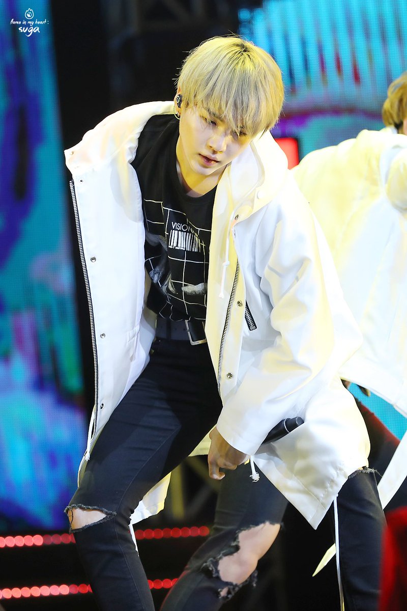 BangtanTrash_22's tweet photo. @BTS_facts Spell hot! M-I-N Y-O-O-N-G-I https://t.co/SwpsaIpfTY