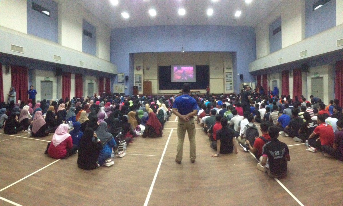 SyadiqAsh's tweet photo. Syabas dan Tahniah adik adik kerana memilih Asasi paling best di Malaysia 🎉✨💪🏻🤗 #Asper13 #Kolej13 https://t.co/Srj8UG6xhC