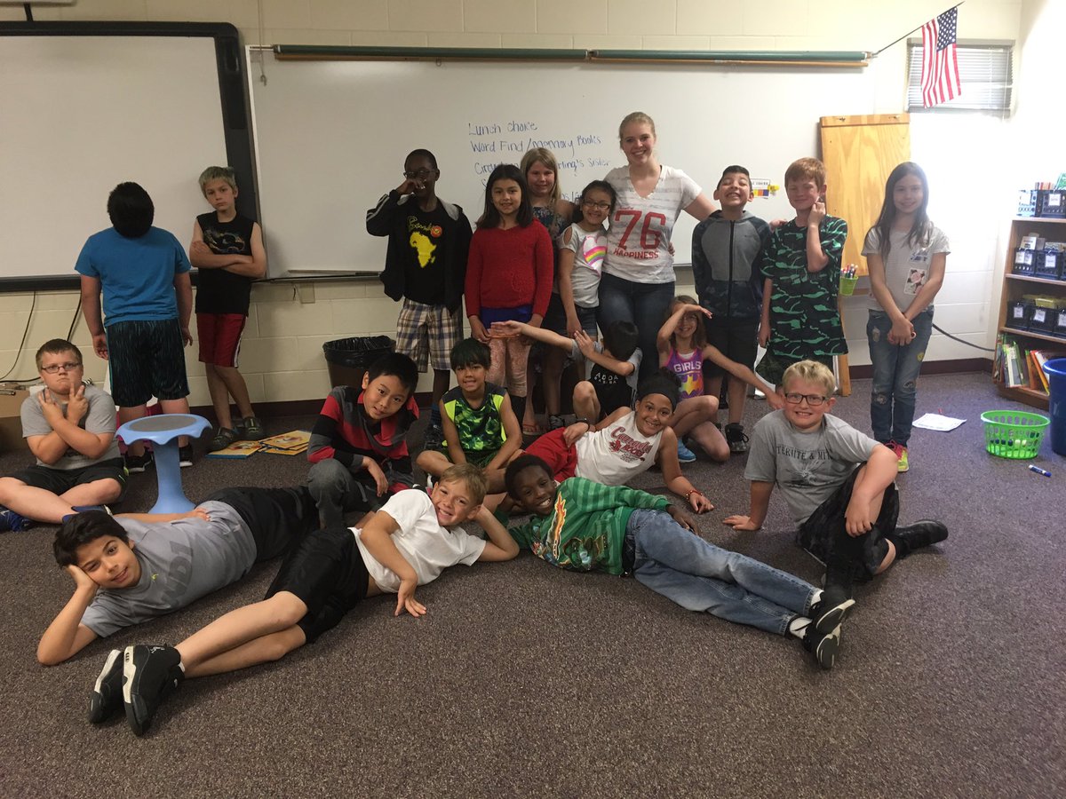 MsDarling3's tweet photo. When the other Ms.Darling comes to class, what?! Dab on it! #MsDs3s #LaGfps https://t.co/RdeYBeADZy