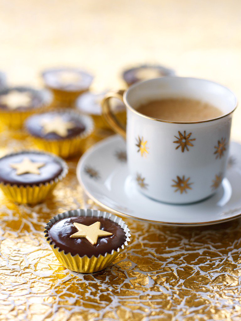 Nigella_Lawson's tweet photo. Peanut Butter Cups - the latest Premium Recipe to be added to the site https://t.co/8sHHOlQJLQ https://t.co/IJSHCobpWu