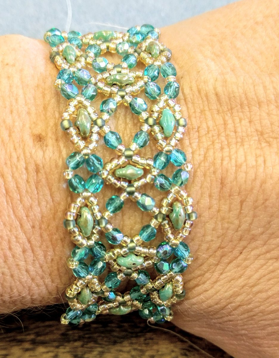 Bead Cornucopia (@beadcornucopia) on Twitter photo Beautiful Labyrinth bracelet designed by <a href="/Debroberti/">Debbie Roberti</a> #labyrinth #beadedbracelets #beadingpatterns #seedbeads #beads #jewellerymaking Beautiful Labyrinth bracelet designed by <a href="/Debroberti/">Debbie Roberti</a> #labyrinth #beadedbracelets #beadingpatterns #seedbeads #beads #jewellerymaking