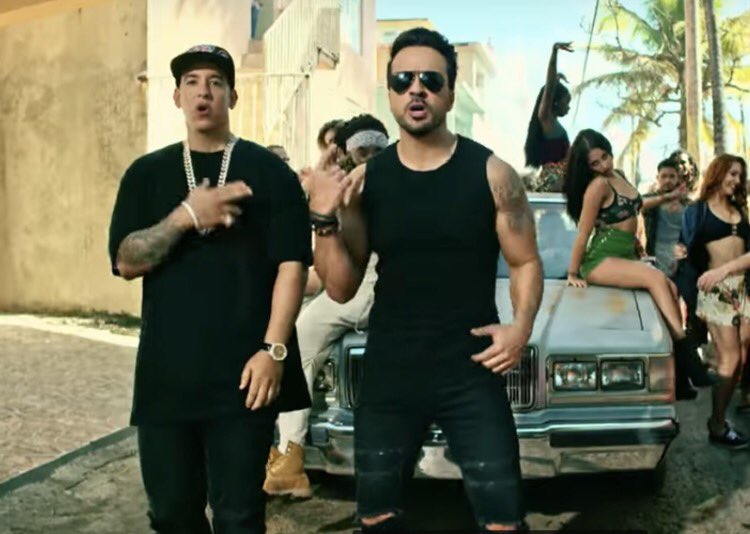 .@shawnevans1588  of the @NEBlackWolves keeping the boys fired up #Despacito