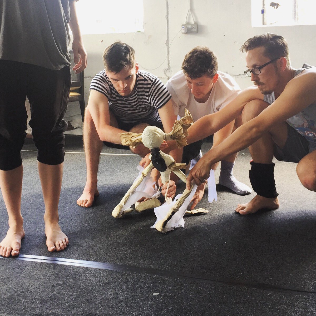 BrunskillGrimes's tweet photo. Today we've been really getting to know our 'creature' @YVTakingPart @youngvictheatre r&amp;d for #TheSpaceBetween https://t.co/bjq0QzV88A