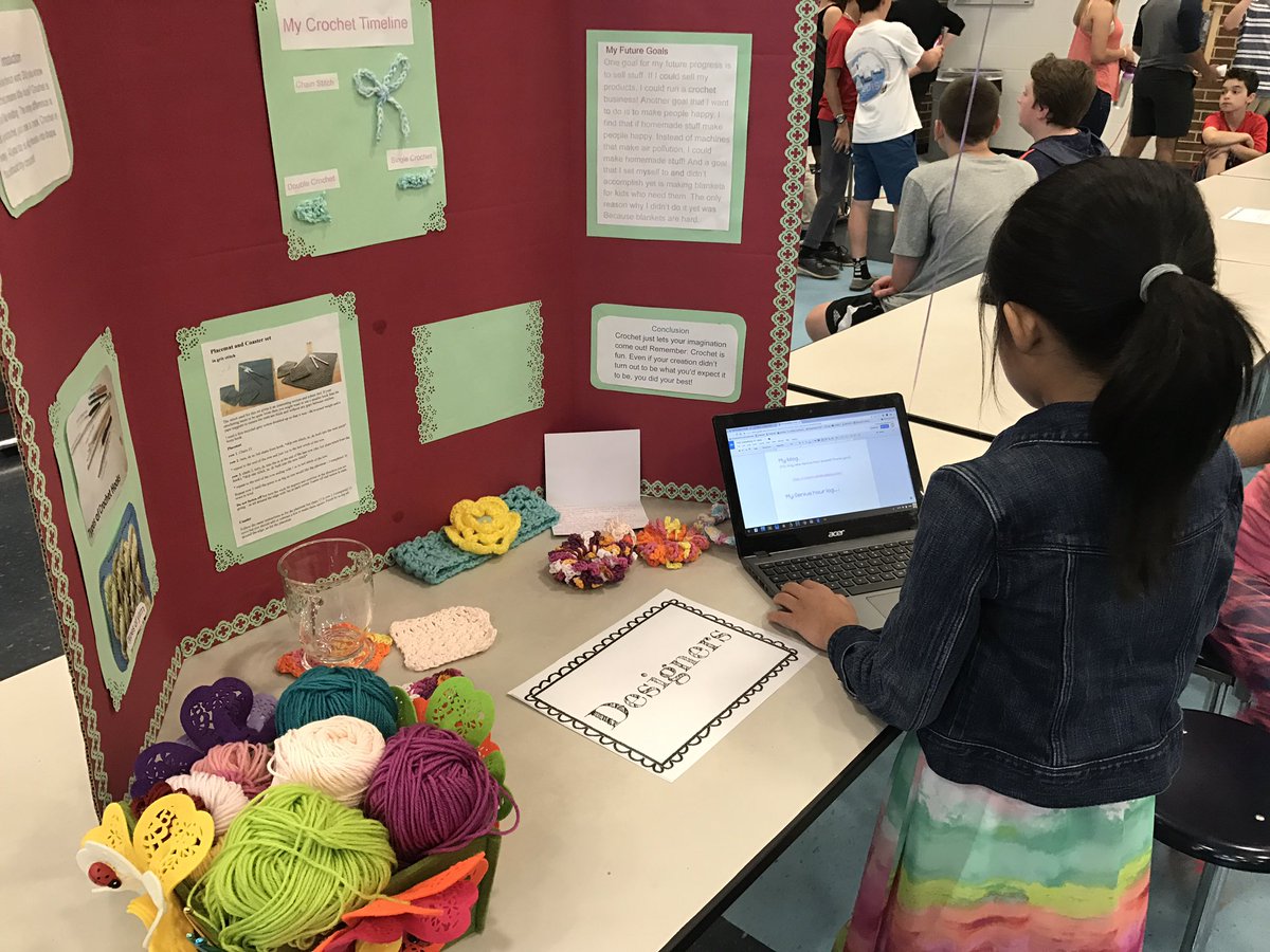 Room 15 at innovation fair showing off our genius hour projects <a href="/CoachBenny_MTN/">Kevin Benny</a> <a href="/MTPSpride/">Middletown Township Public Schools</a> @dalston411 #passion