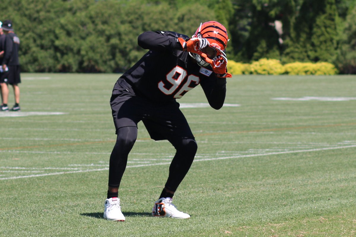 .@Carlos_Dunlap wants photos from OTAs?  We’ll give you photos from OTAs!  PHOTOS 📷: go.bengals.com/2rvt7ka https://t.co/rq0KW6gUs6
