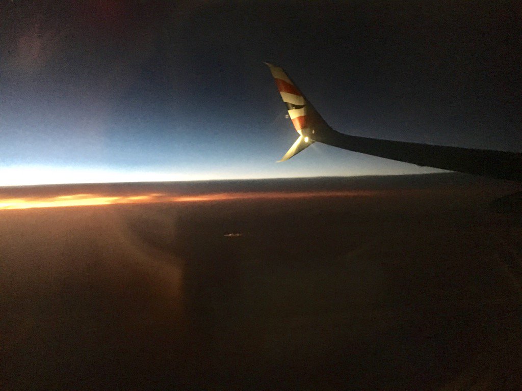 KathleenMcQ's tweet photo. Beautiful sunset en route Durban @ComradesRace #9 #ExcitedNervousInspired all at once #ChasingYellow #Comrades2017 https://t.co/SYs1f7mYE4