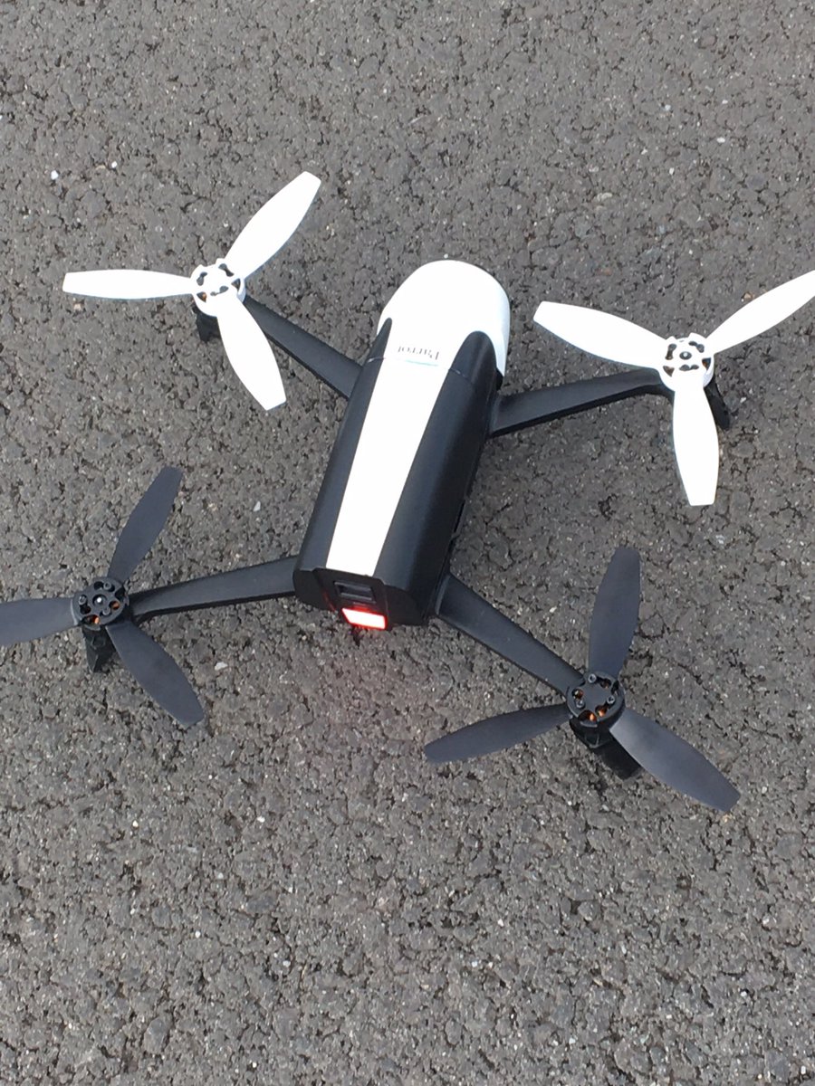 ludylab's tweet photo. #Phase1 chez #LUDyLAB 🎈lancement @Drone_Indoor #comingsoon .... #staytuned 😜 https://t.co/vtlxKbcyUI